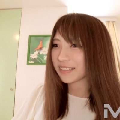 【美乳】【清楚系】咲 18歳 居酒屋店員－うずく18歳のカラダ